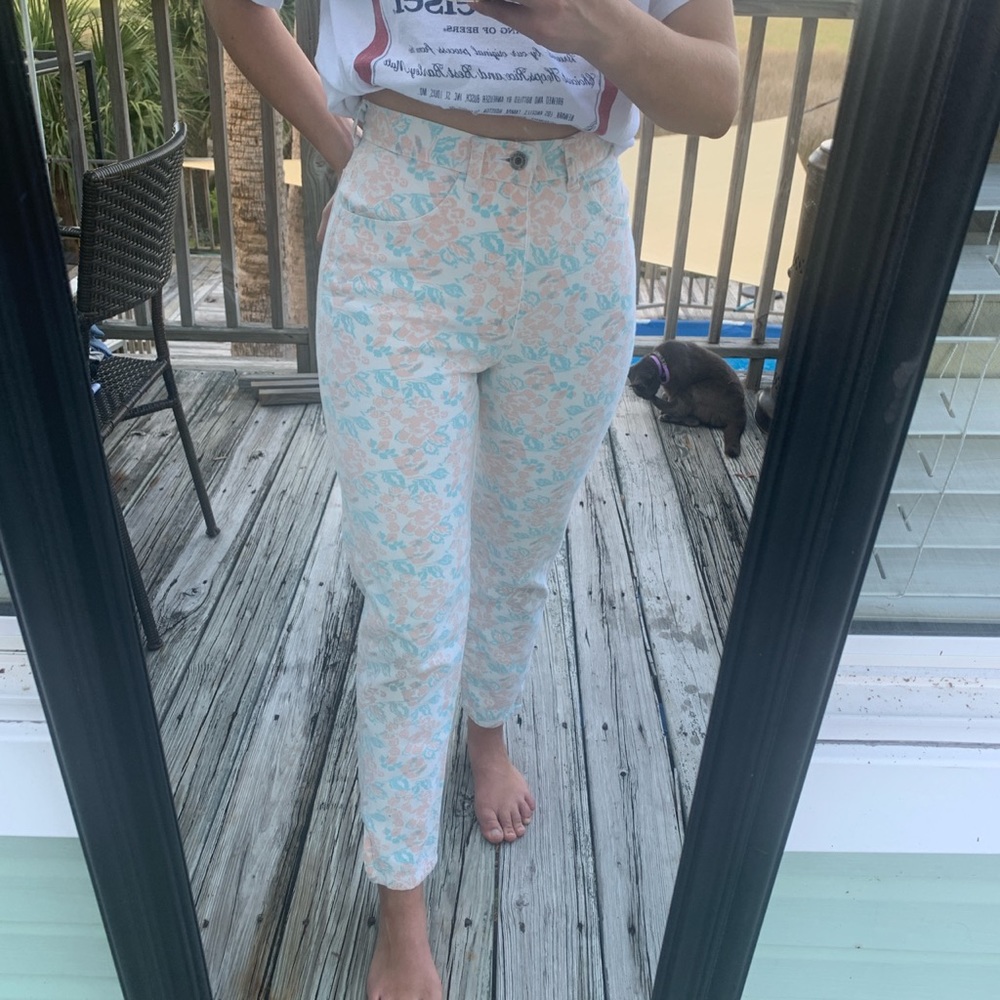 Vintage Floral Mom Jeans circa 1980s